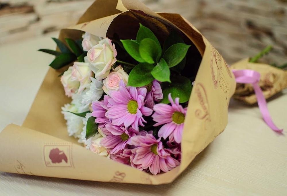 Букет цветов из: Розы и Хризантемы в Орле-Изумруде