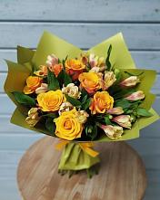 Букет цветов из:  Альстромерии и Розы в Орле-Изумруде