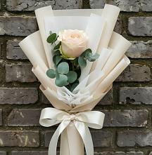 Букет цветов из:  Розы в Орле-Изумруде