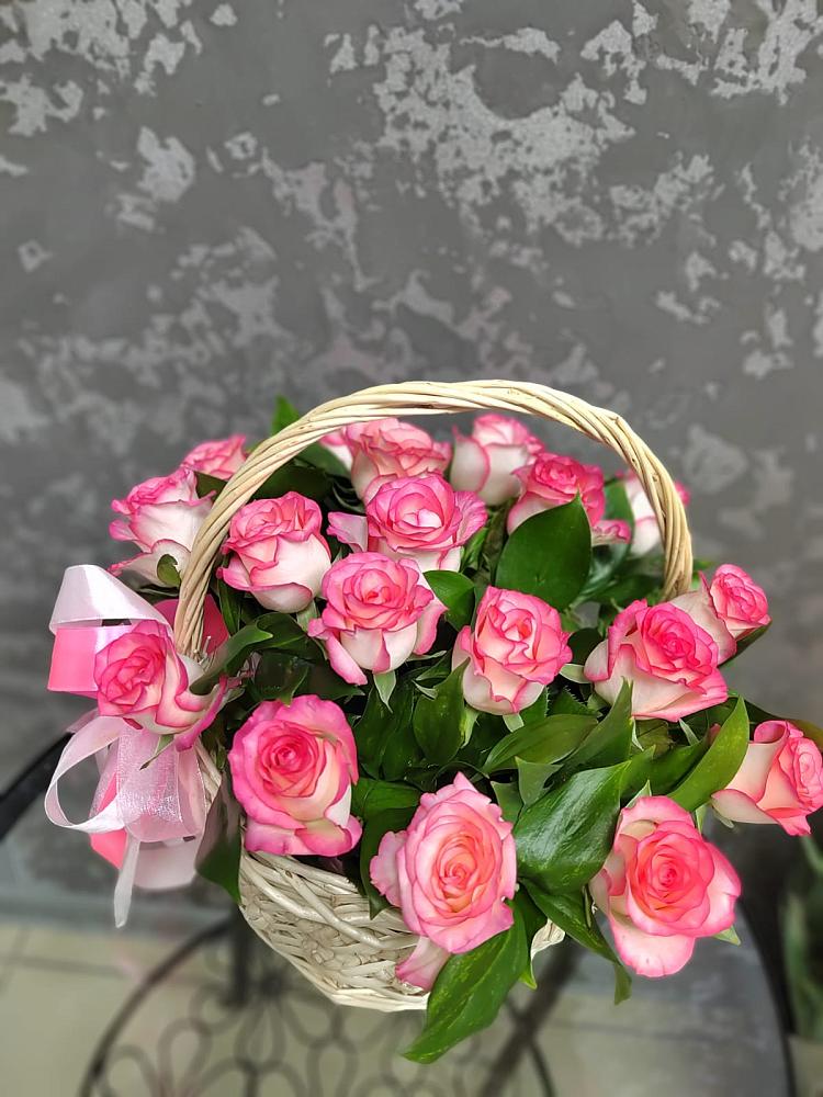 Цветочная композиция из Розы в корзине в Орле-Изумруде