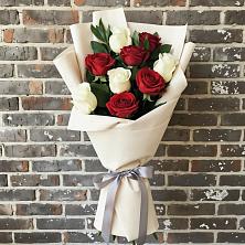 Букет цветов из:  Розы в Орле-Изумруде