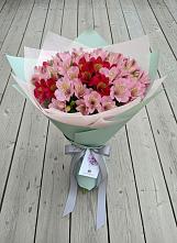 Букет цветов из:  Альстромерии #REPLACE_PRED# Орле-Изумруде