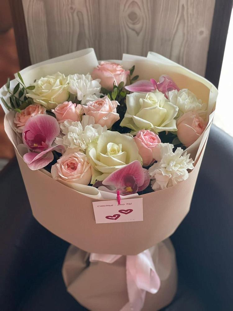 Букет цветов из: Орхидеи, Розы и Гвоздики в Орле-Изумруде