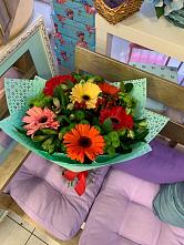 Букет цветов из:  Герберы, Хризантемы и Альстромерии #REPLACE_PRED# Орле-Изумруде