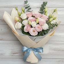 Букет цветов из:  Лизиантусы в Орле-Изумруде