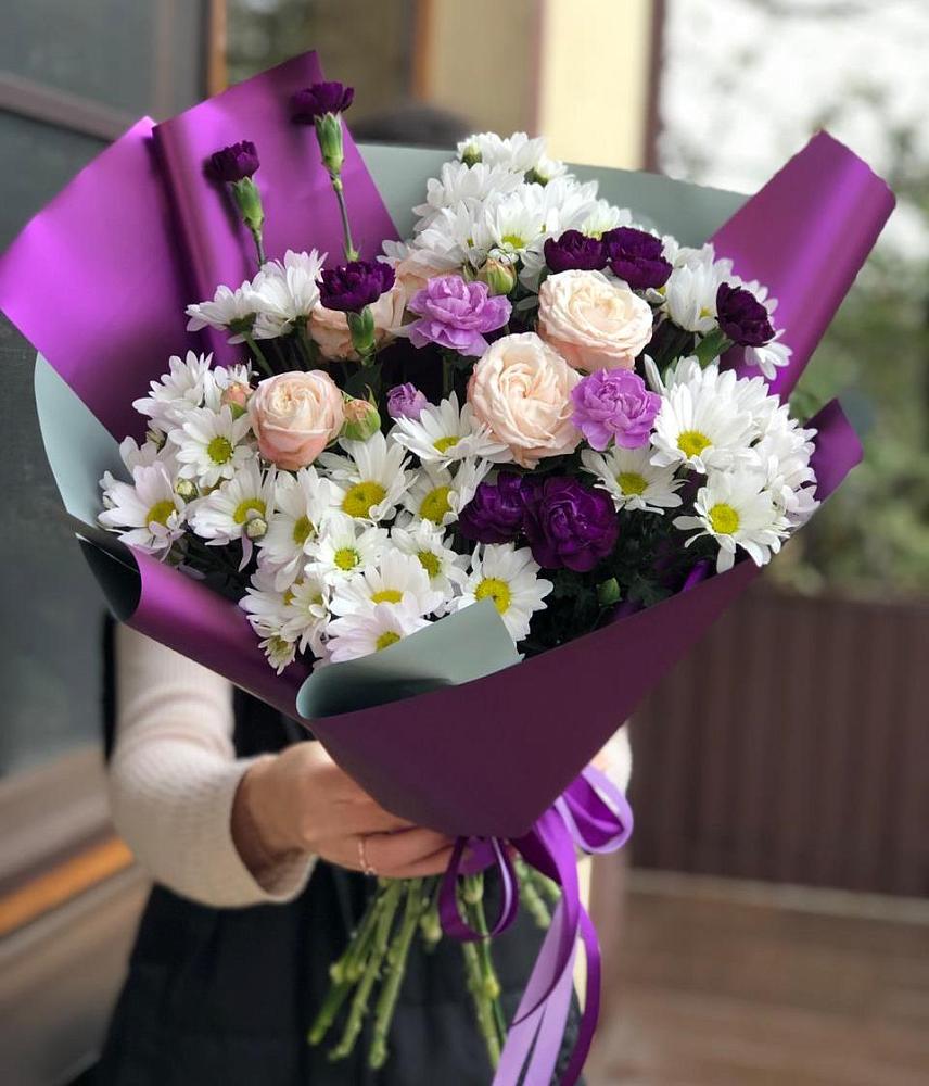 Букет цветов из: Хризантемы, Гвоздики и Розы в Орле-Изумруде