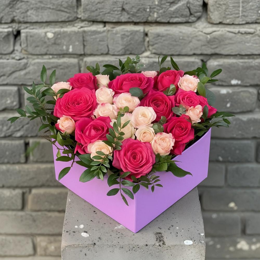 Цветочная композиция из Розы в коробке в Орле-Изумруде