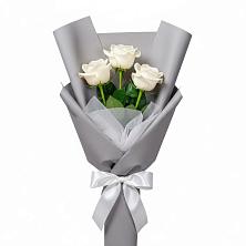 Букет 3 белые розы в Орле-Изумруде