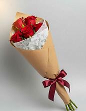 Букет цветов из:  Розы в Орле-Изумруде