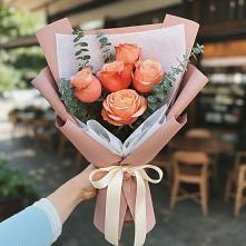 Букет цветов из:  Розы в Орле-Изумруде