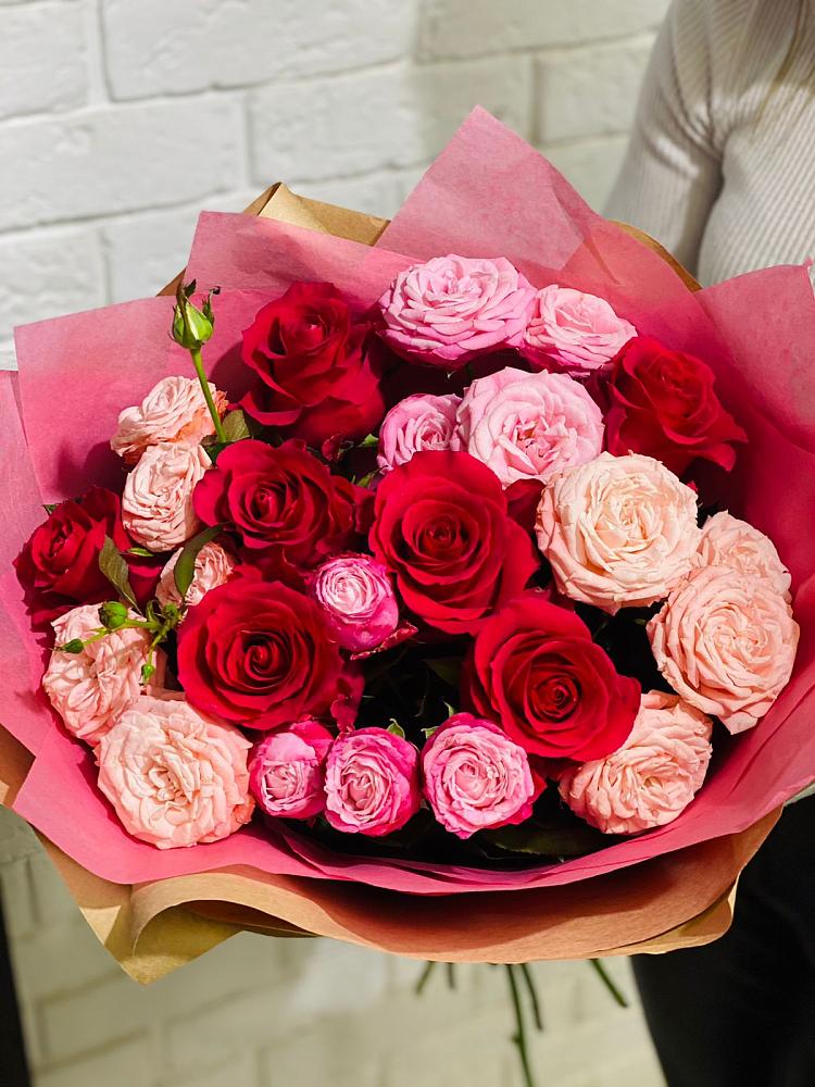 Букет цветов из: Розы в Орле-Изумруде