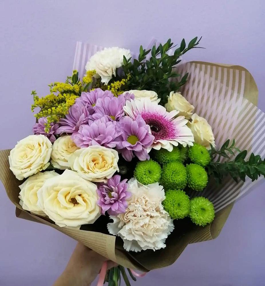 Букет цветов из: Хризантемы, Розы, Гвоздики и Герберы в Орле-Изумруде