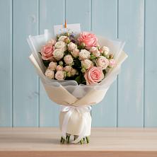 Букет цветов из:  Розы в Орле-Изумруде