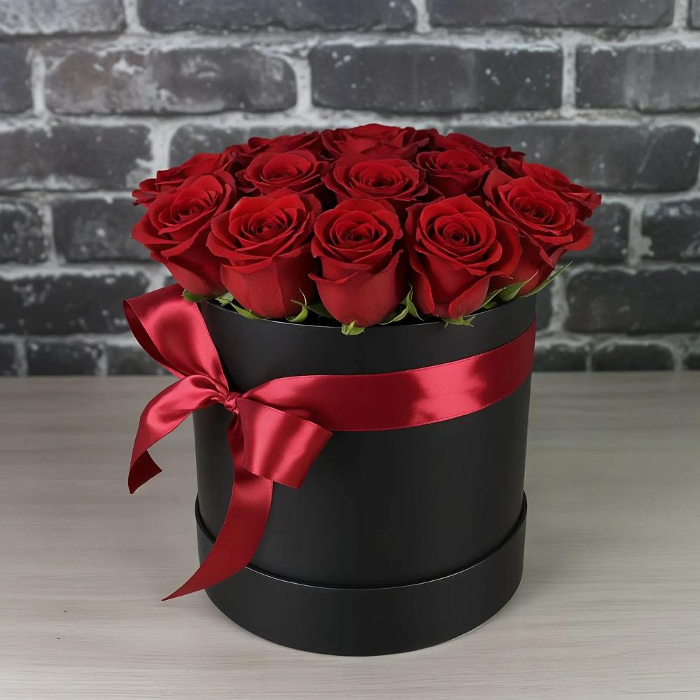 Цветочная композиция из Розы в шляпной коробке в Орле-Изумруде