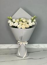 Букет цветов из:  Розы и Лизиантусы в Орле-Изумруде